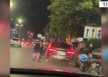 Megaoperacioni në Tiranë, policia jep detaje: Mes 19 personave të arrestuar edhe një shofer në Shërbimet Mbështetëse në KLSH