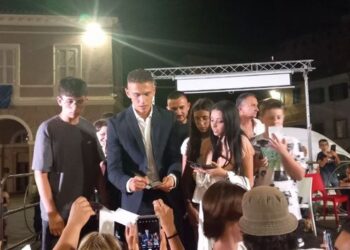 Çmim special, Kristjan Asllani nderohet me titullin “Shqiponja e artë”