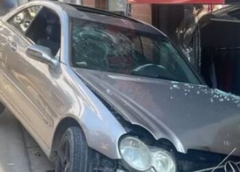 Aksident në Tiranë, shoferi nën efektin e drogës “i shkon për qokë” biznesit