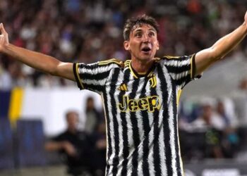 Kambiazo: Mota është shumë kërkues, më përdor si mbrojtës të majtë