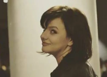 “Thjeshtra ka përfituar…”, vajza e Linda Ramës padit Berishën dhe gjashtë deputetë për shpifje