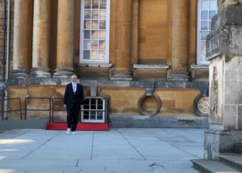 DALIN PAMJET/ Rama mbërrin në Britaninë e Madhe, pritet nga kryeministri Starmer