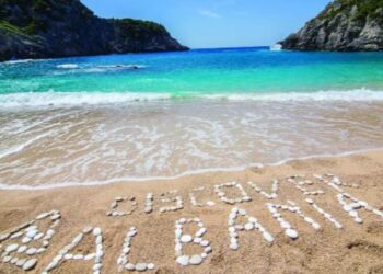 “4.5 mln vizitorë të huaj në 6 muajt e parë të vitit”, kryeministri Rama: Po prezantojmë ofertën shqiptare!