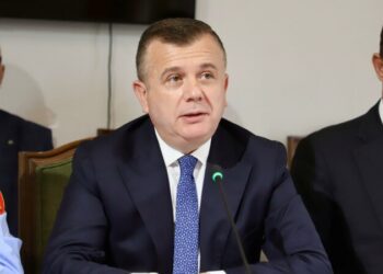 “Perimetri i sigurisë në plazhe, i paprekshëm”\ Balla: Denonconi çdo rast të cenimit të qetësisë!