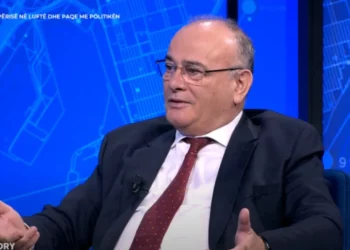 “Duhet të varesha në sheshin Skënderbej…” ish-Kryeprokurori tregon si e shkarkuan: Më akuzuan se…