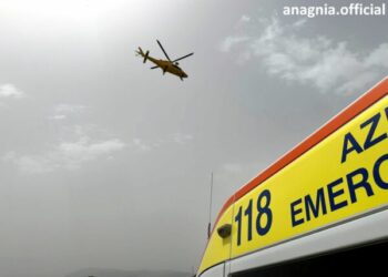 Përmbyset automjeti i ndërtimit gjatë punës, plagosen 4 punonjës shqiptarë