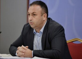 “I ka rezistuar kohës”/Karamuço për ministrin Ervin Hoxha: Është investim i partnerëve