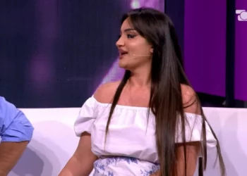 “E kapa të dashurin duke më tradhtuar”, e ftuara habit studion me deklaratën: Parfumi dhe…