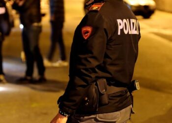 Ngjarje makabër në Itali, 57-vjeçari i pret kokën vëllait dhe e hedh nga ballkoni