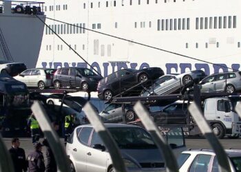 “Volkswagen” në krye, pastaj “Mercedes” dhe “Audi”/ Turizmi i jep hov importit të makinave, një milion automjete në vend