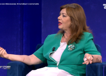 “I donin gratë të virgjëra”, Nora Malaj flet për diktaturën: Edhe raporti intim bëhej sipas traditës, djali i thoshte babait…