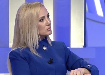 Për të kënaqur turistët dhe për të ruajtur fytyrën e autoriteteve, Vlorës ja heqim plehrat nga para syve dhe ia fusim në mushkëri