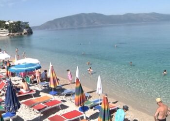 “Nuk ka rritje çmimesh”/Të huajt vlerësojnë Vlorën si vendin ideal për të pushuar