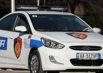 Kalonte emigrantët drejt Malit të Zi, arrestohet 44-vjeçari në Sarandë