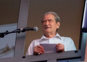 Gëzon Sali Berisha: Deputetët e mi sot ia thanë fjalën në fyt mercenarit Altin Dumani