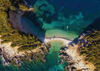 Media italiane: Shqipëria, vendi i surprizave! Cilat janë plazhet më të bukura