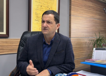 “Do të shpërngulem në Himarë nëse fitoj bashkinë”, Vangjel Tavo: Rikthimi në PS, rikthim në shtëpi