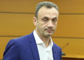 Katër llogari në SkyEcc, “zbërthehet” roli i Kryeprokurorit të Vlorës në dosjen “Toyota Yaris”