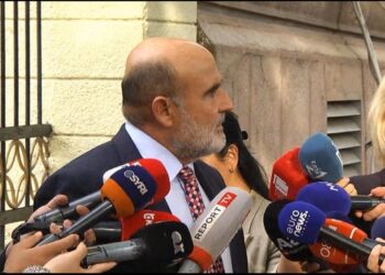 PD e akuzon se ka marrë tendera, Sinaj: Kam vite që e dhuroj pagën time e jo më të përfitoj nga buxheti i shtetit
