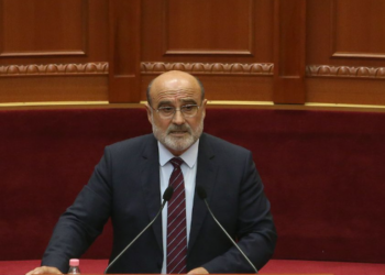 PD kërkon t’i hiqet mandati deputetit Vullnet Sina: 9 kompanitë e tij përfituan para nga buxheti i shtetit