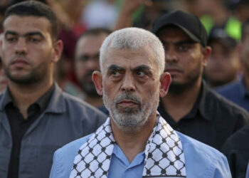 “I dënuar me 4 burgime të përjetshme”, kush është kreu i ri i Hamasit, organizator i sulmit që nisi luftën në Gaza