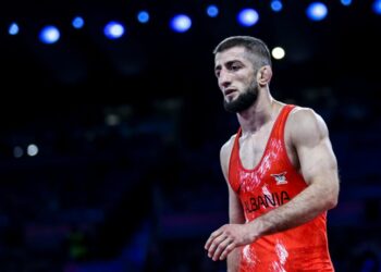 Dudaev nuk ia del dot, mposhtet në çerekfinale