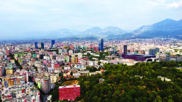 Ndërtimet/ Kryeson Tirana me sipërfaqet më të mëdha të lejeve, pasohet nga Durrësi