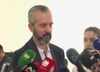 Komisionerë që flasin greqisht apo që mbajnë shënim votuesit, Celibashi: Ja problemet në Himarë