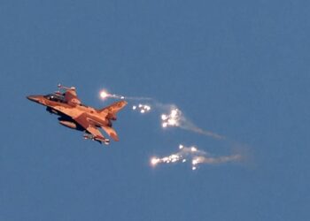 Hezbollahu sulmon me qindra raketa, Izraeli në gjendje të jashtëzakonshme. Netanyahu takim urgjent me kabinetin