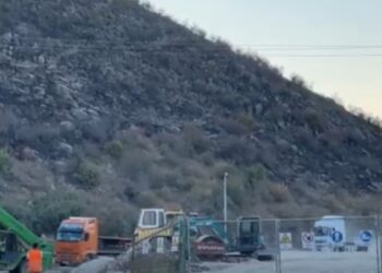 Emigrantët në Gjadër, shtyhet data e hapjes së kampit, BBC zbulon ç’pritet të ndodhë