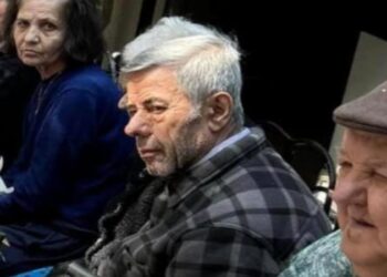 Ish-infermierja tregon trajtimin skandaloz në azilin ku u vra i moshuari: Flinin dy pacientë në një krevat, për të ngrënë u jepnin…