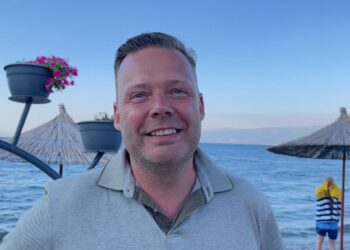 Belgu “i fiksuar” me Pogradecin, prej 15 vitesh i kalon pushimet në liqenin e Ohrit