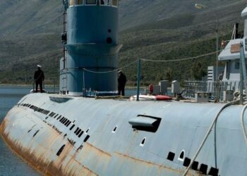 “Nëndetësja 105 e mori emrin nga Kadareja”, flet ish-inxhinieri i Porto Palermos: Si u projektua pajisja përgjuese për…