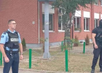 Mbyllja e zyrave të komunave paralele serbe në veri të Kosovës, reagon ashpër SHBA: Raportet po përkeqësohen