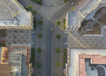 Bizneset e familjarët ulën detyrimet, ujësjellësit, ministritë e bashkitë më borxhlinjtë ndaj OSHEE