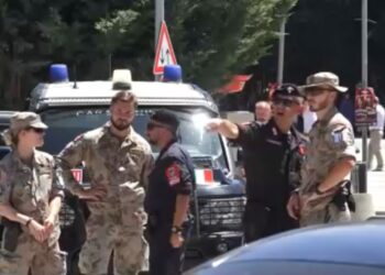 Plagosja e ushtarëve të KFOR në veri të Kosovës, Rohde i ashpër: Mos guxoni ta përsërisni!