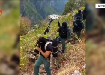 Plumba efektivëve në Malësinë e Madhe? Policia: U qëllua në ajër, RENEA me helikopter në zonë