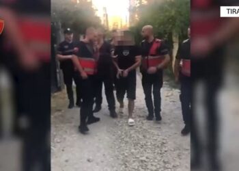 U godit me thikë tek “Astiri”, ndërron jetë 34-vjeçari, autori bie në pranga (EMRAT)