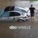 Nuk është Venecia, është… Librazhdi/ Shiu i rrëmbyeshëm përmbyt disa lagje, ndërpritet energjia elektrike në disa zona (VIDEO)