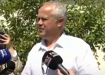 “Pse s’u thatë mbështetësve që të rinovonin kartat?”, Gjikuria rrëzon pretendimet e të tijëve: S’e kemi problem…