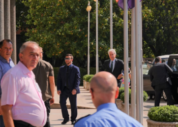 Shefi i CIA-s, vizitë surprizë në Presidencën e Kosovës
