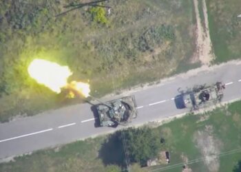 Ukraina vijon ofensivën, godet Rusinë me dronë, Zelensky: Po përparojmë më thellë në territorin armik