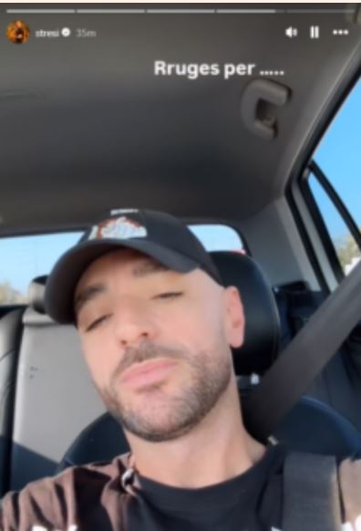 FOTO/ Në arrati pas sherrit në Pejë, Stresi publikon videon duke bërë xhiro me makinë: Rrugës për…