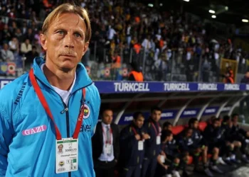 Futbolli gjerman në zi, shuhet në moshën 70-vjeçare trajneri Christoph Daum