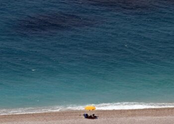 “Daily Express”: Vizitoni Dhërmiun e magjishëm / “TripAdvisor”, Shqipëria përvoja më e mirë