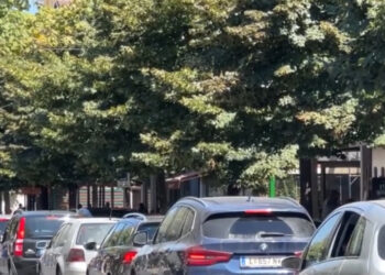 Pushuesit dynden drejt Veriut, fluks trafiku në superstradën Milot-Balldre