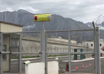 U kap me drogë, arrestohet polici i burgut të Peqinit