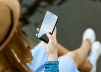 Kompania hap konkursin, 10 mijë dollarë për ata që mund të rrinë 1 muaj pa telefon! Ja si duhet bërë aplikimi