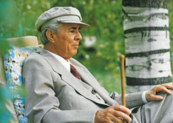 Kamarieri që shoqëronte Enver Hoxha në Drilon: Kur fliste Enveri, skuqeshim të gjithë