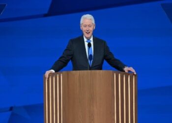Bill Clinton flet në konventën e demokratëve: Harris, e vetmja në garë që ka vizion. Trump krijon vetëm kaos